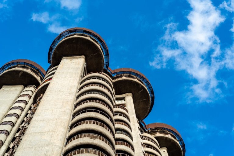 La arquitectura brutalista: Qué es y ejemplos del estilo - PlanRadar