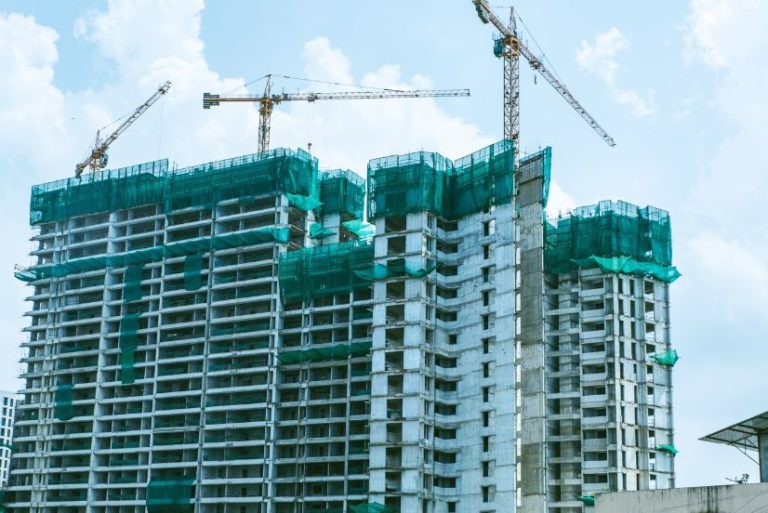 The top 4 ConTech trends shaping the future of construction - PlanRadar